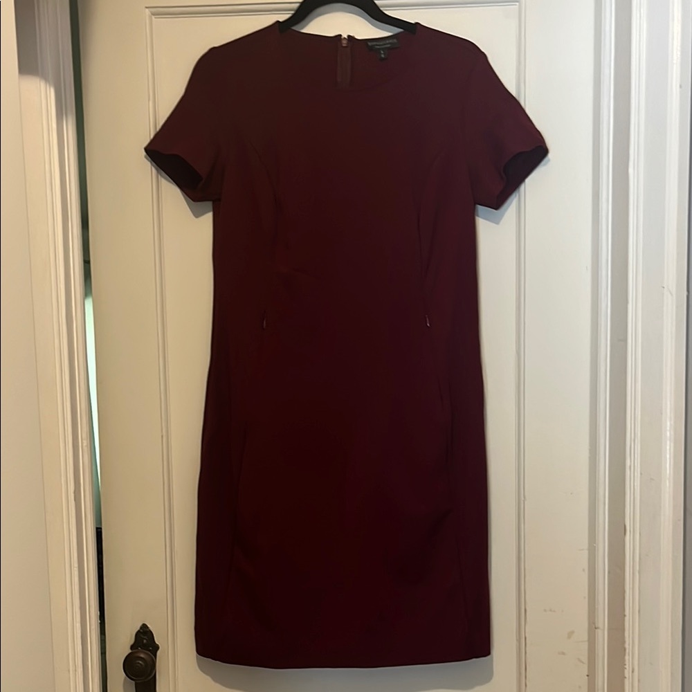 Sophie grace Women's Short-Sleeve Burgundy Sheath Dress
